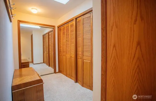 main bedroom dressing area