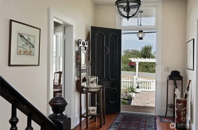 Beautiful front entry!
