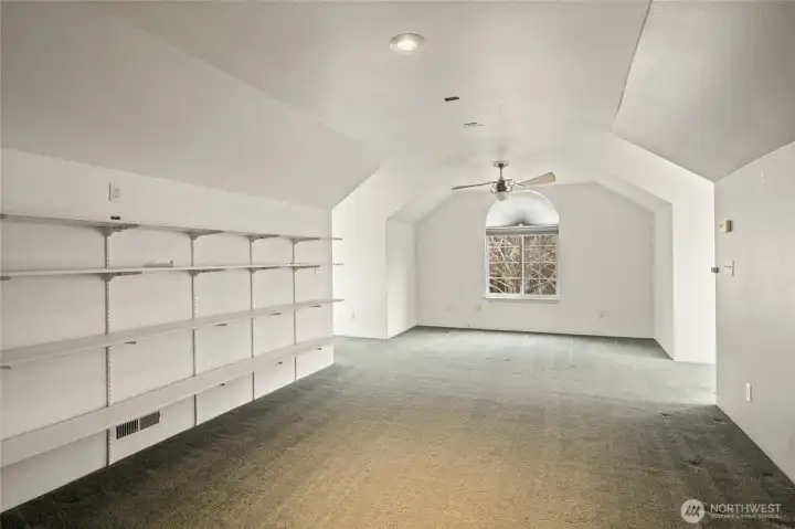 Upper level guest bedroom #1 w/en suite or great bonus room