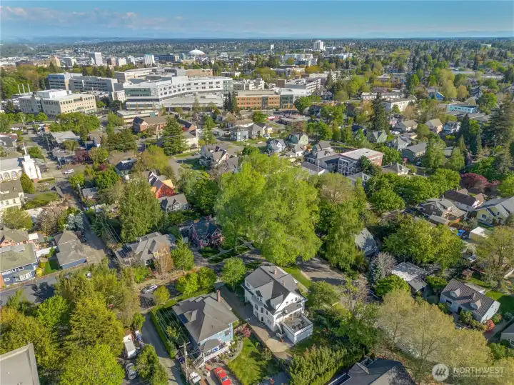 The North Slope Historic District borders the Stadium District, home to Wright Park, groceries, cafes, restaurants, and light rail. MultiCare Tacoma General Hospital is just a few blocks away.