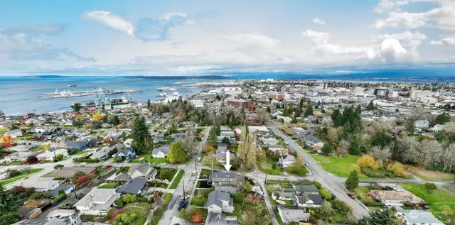 Located on the S edge of the vibrant downtown Everett, just mintues to the marina, hospital