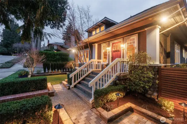 Unbeatable location! Experience the best of both worlds - seclusion & convenience.