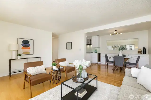 Open floor concept with a circular floor plan