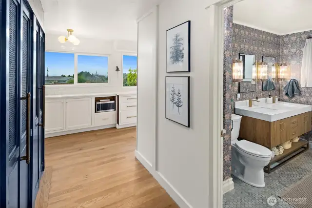 Pantry with floor to ceiling storage