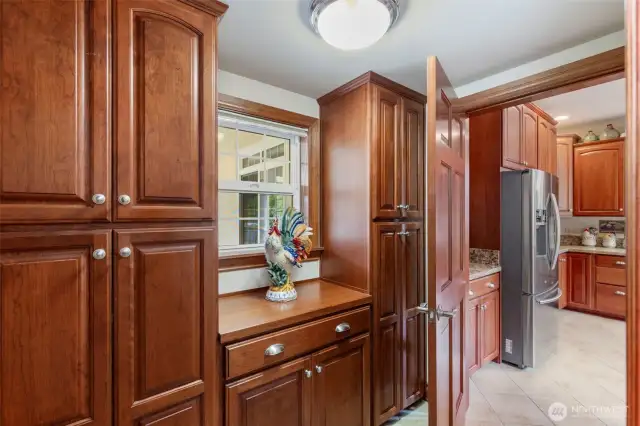 There's even a Butler's pantry just off the kitchen with privacy door and separate entry for those exclusive parties.