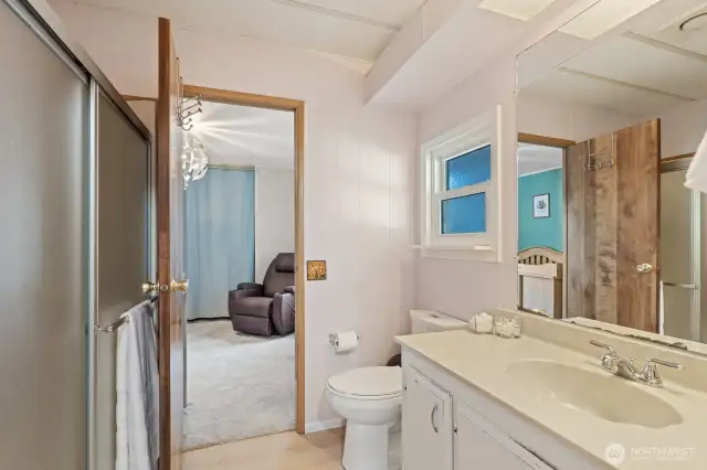 Second bathroom connects to second bed and mud room.