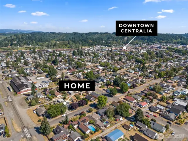 Ariel, Home, Close to Edison School and Freeway