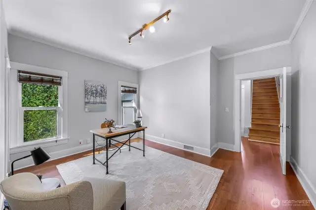 great light from the south facing windows