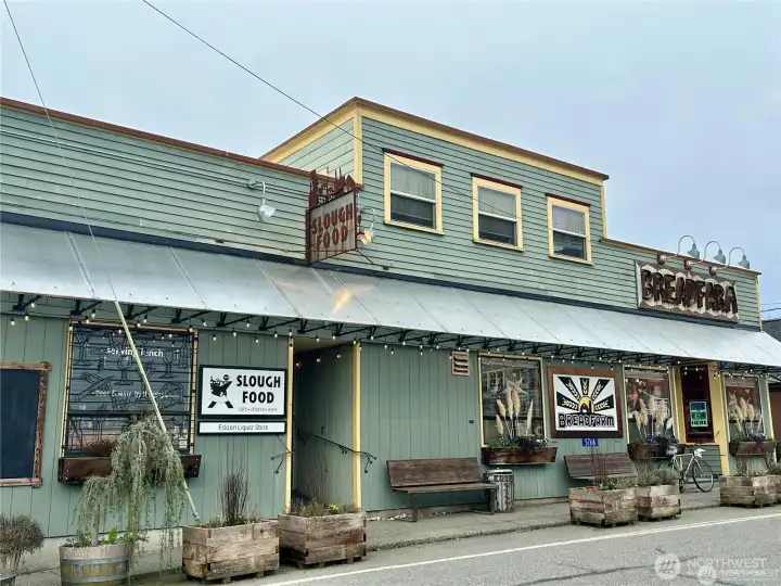 Slough food & Breadfarm, two widely popular local favorites!
