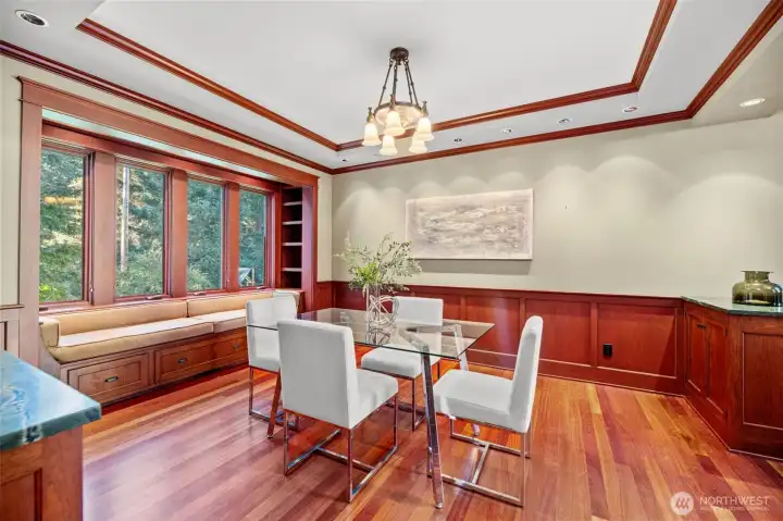 Formal dinning room