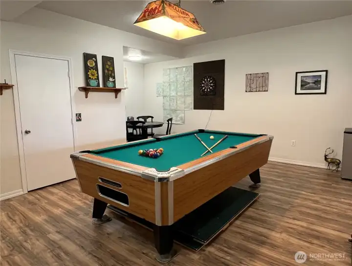 Large bonus room. Pool table conveys with the sale.