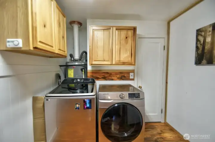 Washer and Dryer stay.