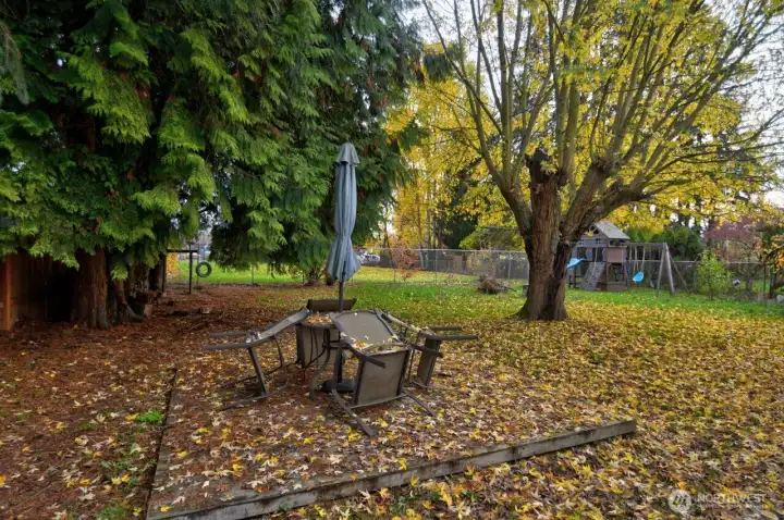 Big outdoor space with two decks for entertaining.