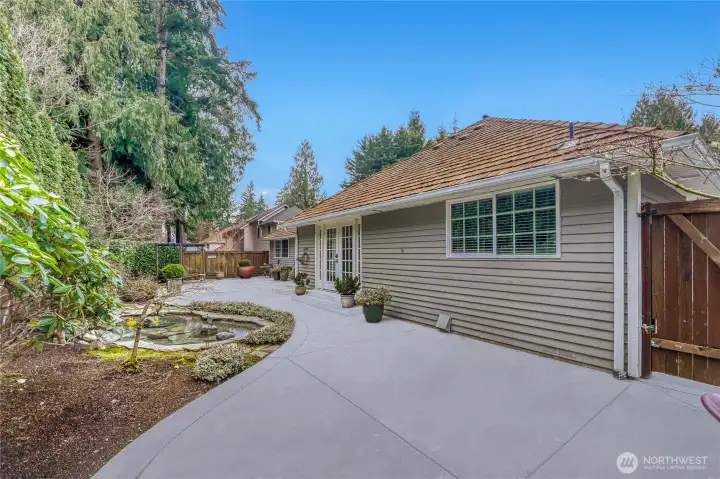 Back yard low maintenance, with loads of room for that outdoor barbeque