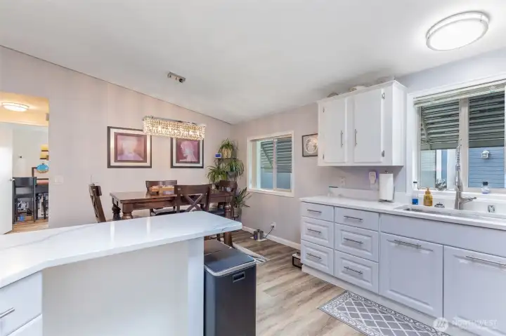 Kitchen/Dining