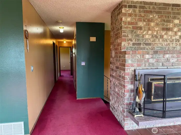 Upper lever hallway