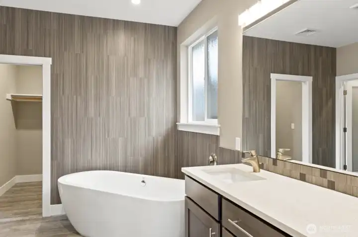 Primary Soaking Tub Primary Soaking Tub