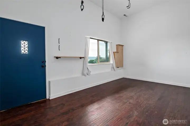 Bonus room office lower Bonus room office lower