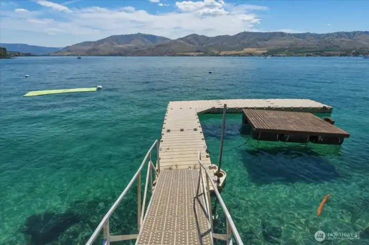 Private Dock with Mooring buoy and floating picnic table. Private Dock with Mooring buoy and floating picnic table.