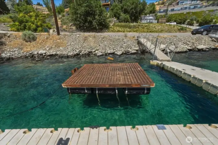 Private Dock with Mooring buoy and floating picnic table. Private Dock with Mooring buoy and floating picnic table.