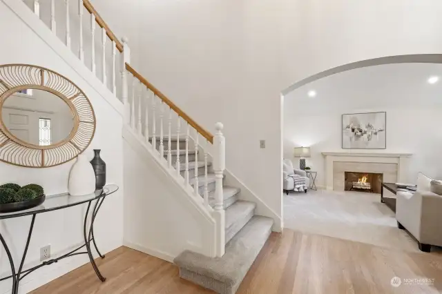 Large two story foyer, newly refinished hard wood floors, so light and bright!