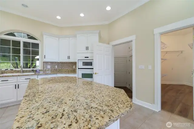 Kitchen with view of Pantry