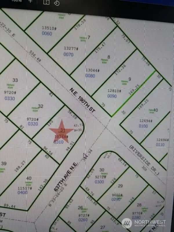 Corner lot ~ Skylandia is a private mtn community of land and cabins. Located on a dead-end street means no thru traffic!
