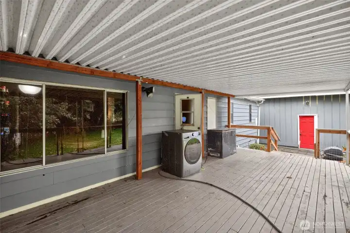 HUGE back deck
