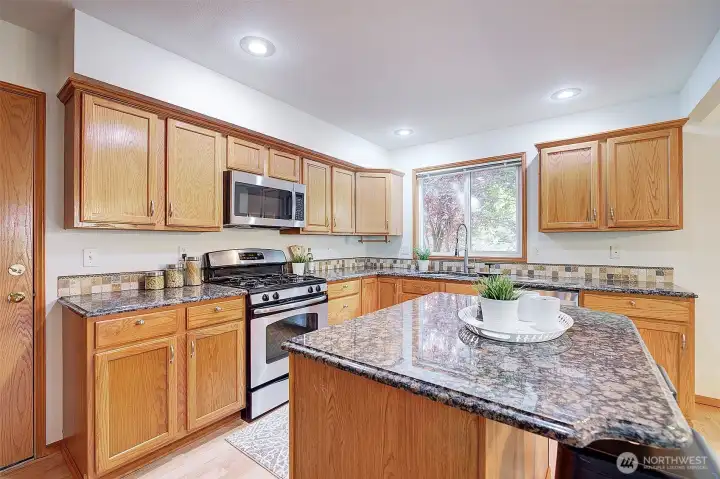 Granite counters and plenty of storage
