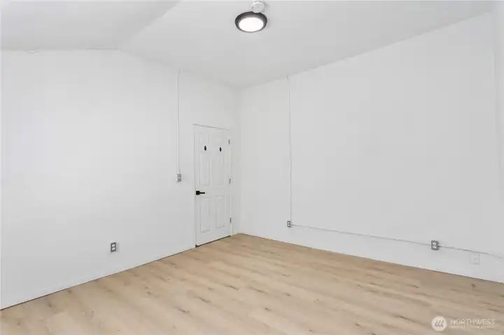 House - Bed 2