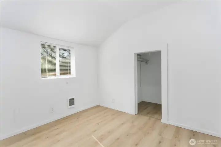 House - Bed 2