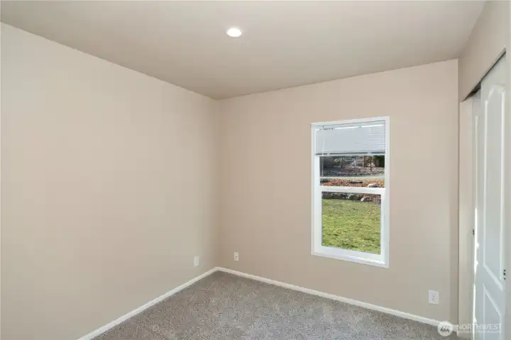 Office/den or use as third bedroom