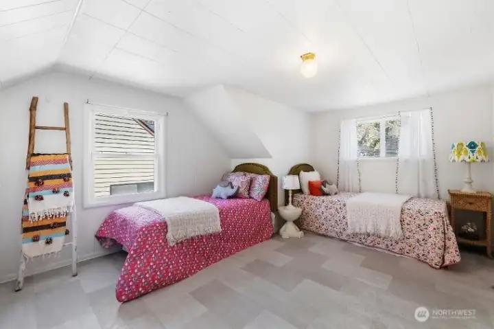 Upper Floor 4th Bedroom