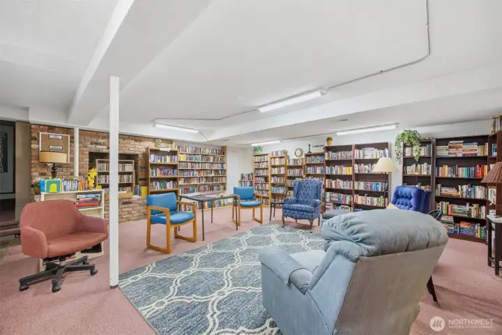 Lower level library in the clubhouse