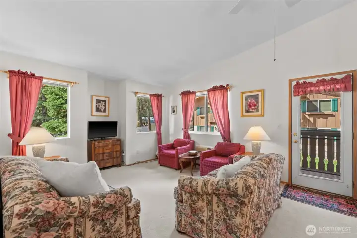 Living Room, Access to Deck