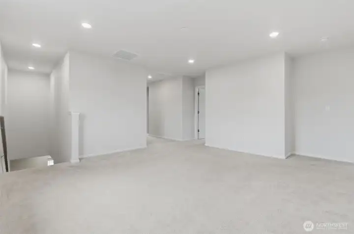 Nicely sized primary bedroom with