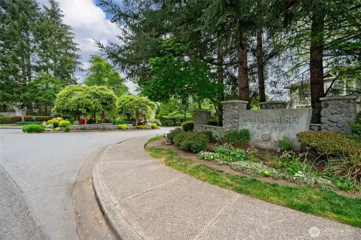 Sammamish Pointe Condo - Pride of ownership, well managed HOA.