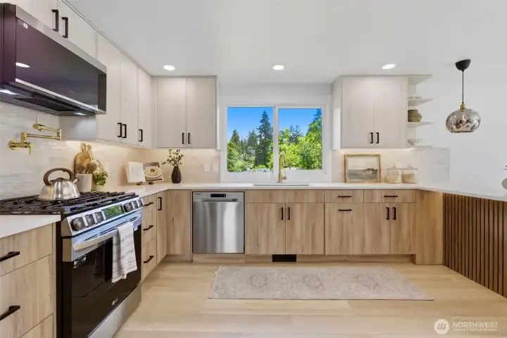 modern looking kitchen modern looking kitchen