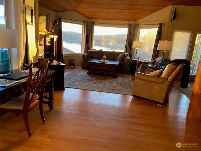 Oak hardwood flooring throughout main floor living areas and kitchen