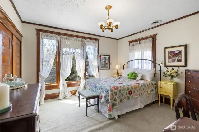 First bedroom.
