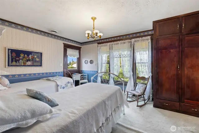 Second bedroom. That door doesn't lead anywhere.