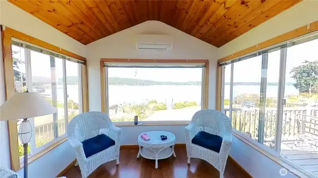 Sun room with picture window