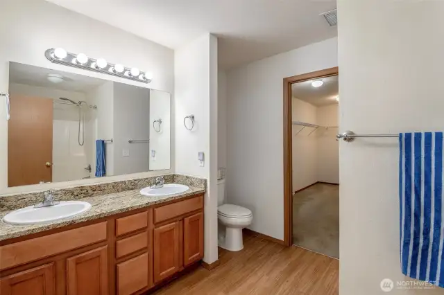 Primary 5 piece bathroom