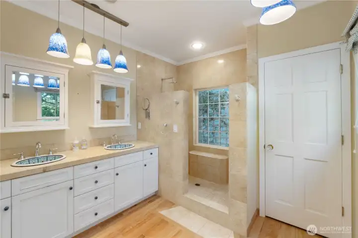 Primary bath