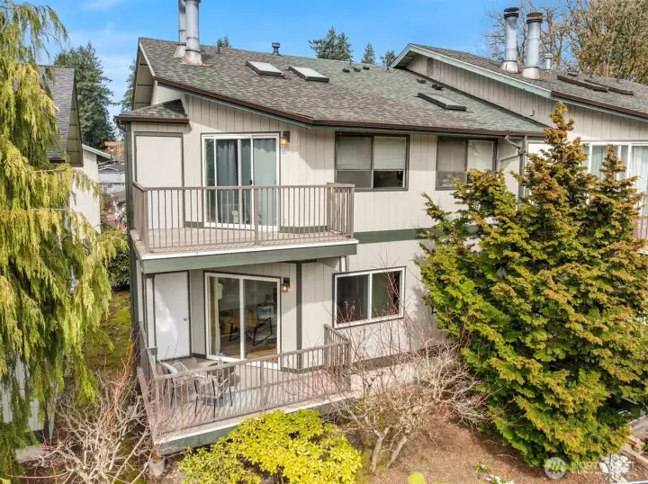 First floor corner unit