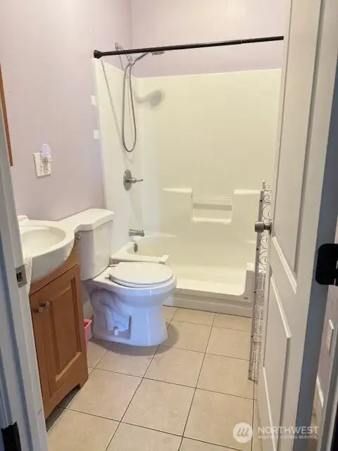 Main bath with step thru bath