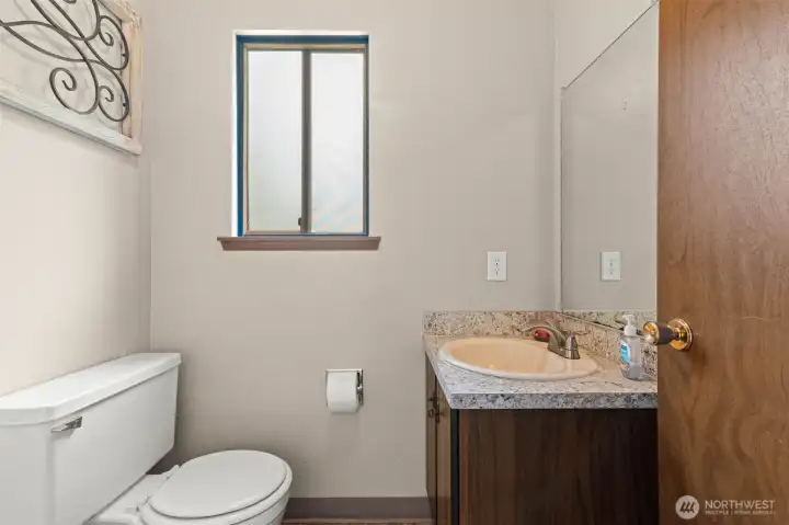 1/2 bath down stairs