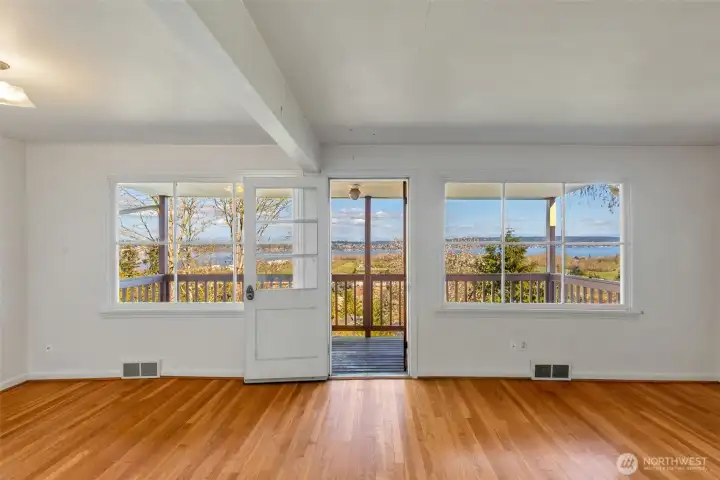 Main floor views.