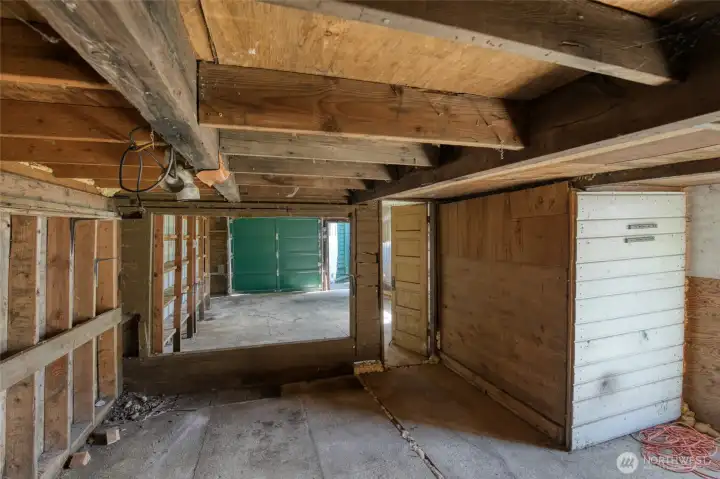 Workspace/Storage