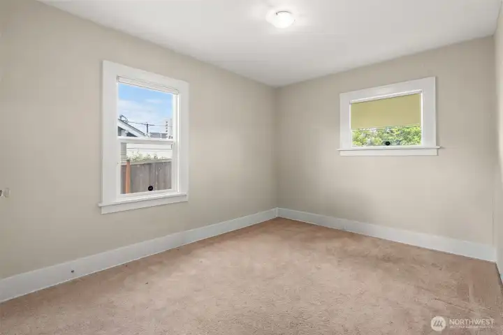 2nd bedroom - items digitally removed